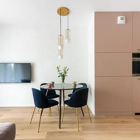 Apartamenty-wroc River Point Apartment *