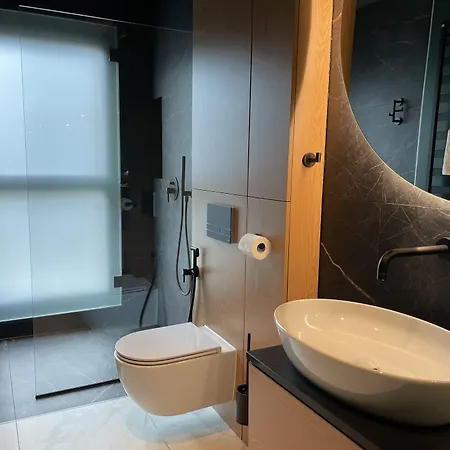 Apartamenty-wroc River Point Apartment *